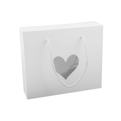 Papírová krabice s průhledem srdce a kroucenou šňůrkou